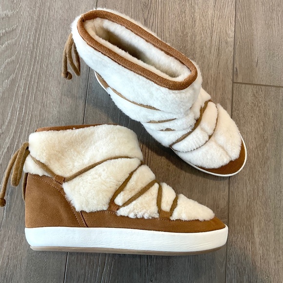 BEEK  Suede Shearling Boots Size 9 NWOT - Picture 1 of 8